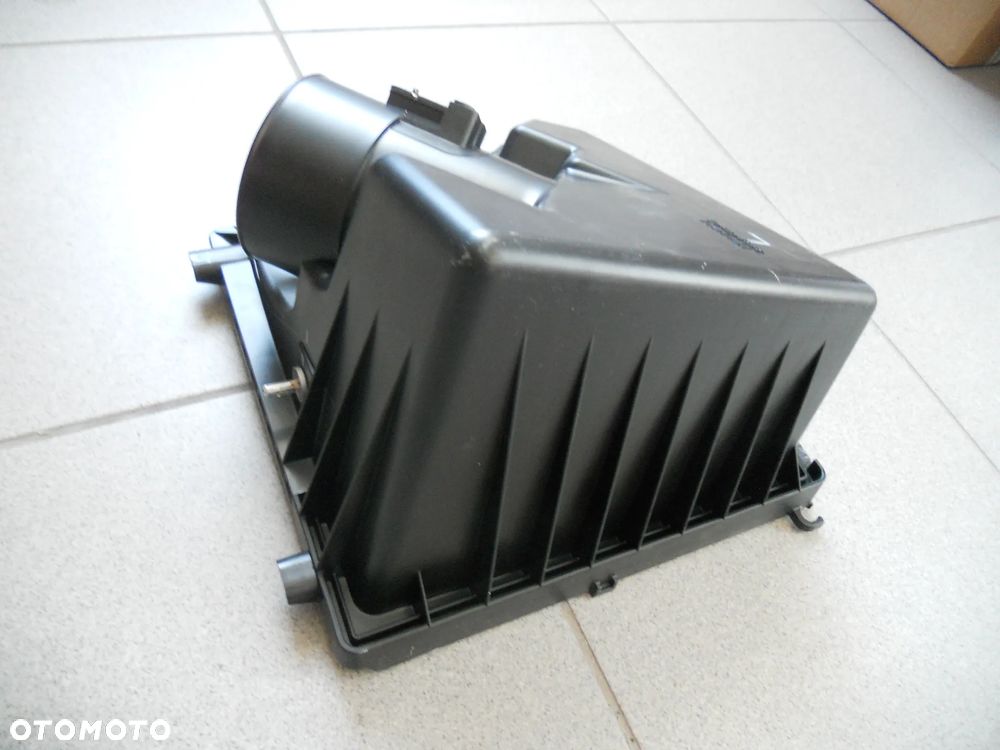 OBUDOWA pokrywa FILTRA powietrza D-max II - 19