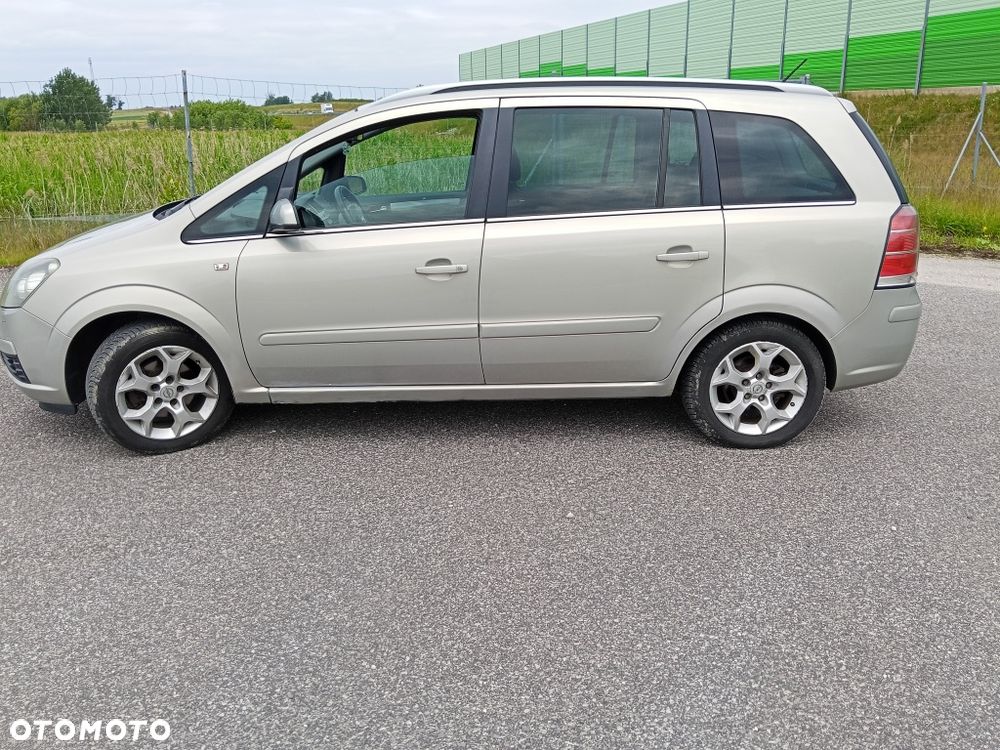 Opel Zafira - 3