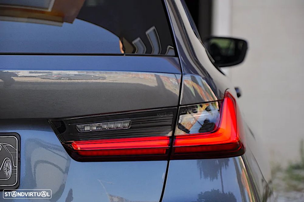 BMW 320 e Touring Corporate Edition Auto - 16
