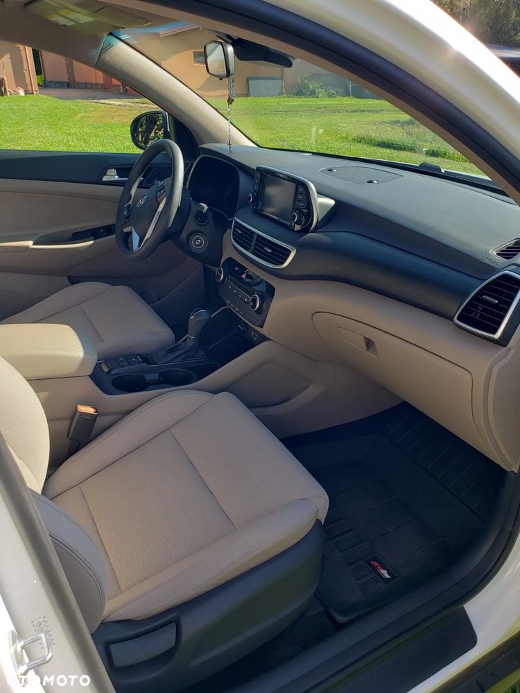 Hyundai Tucson - 12