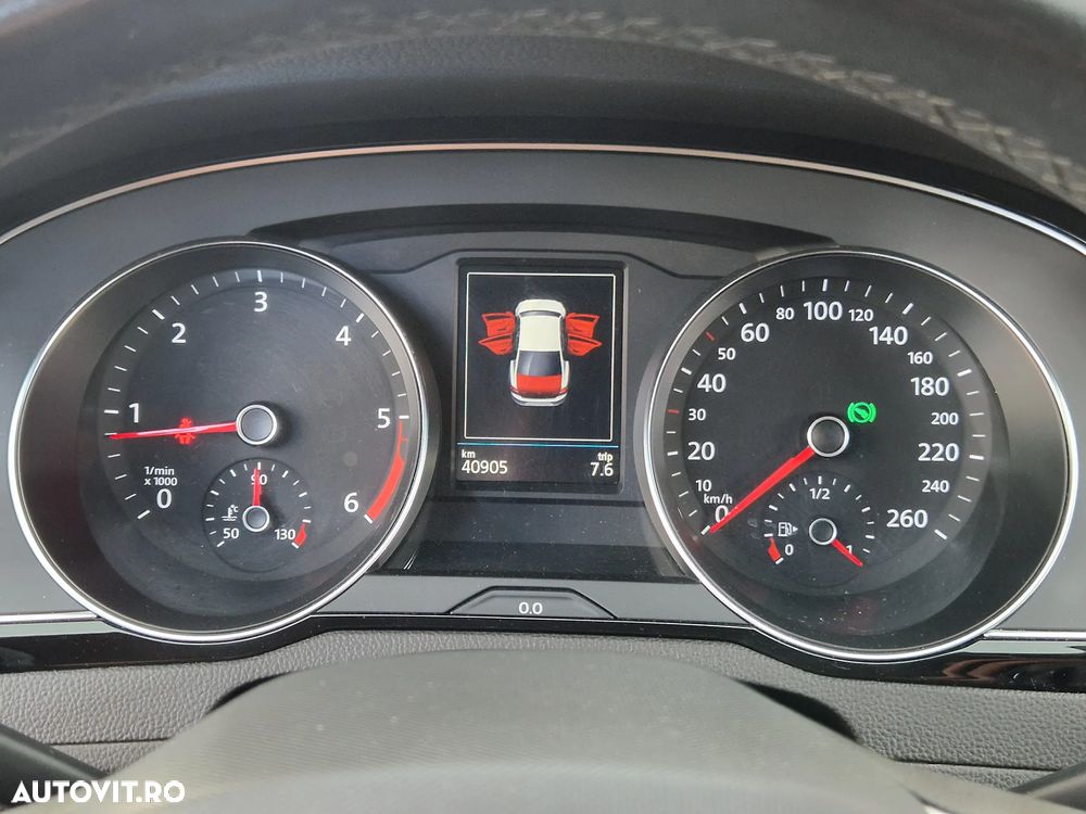Volkswagen Passat 2.0 TDI DSG Comfortline - 5