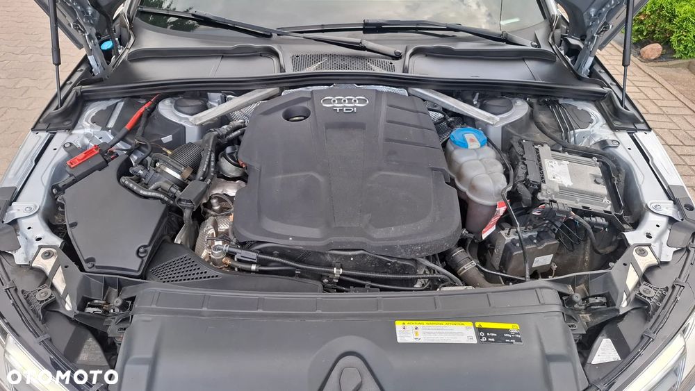 Audi A4 Avant 2.0 TDI S tronic design - 24