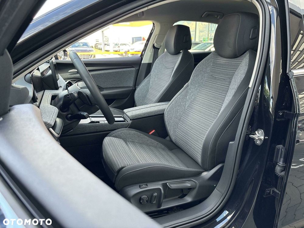 Skoda Superb 2.0 TDI SCR Selection DSG - 13