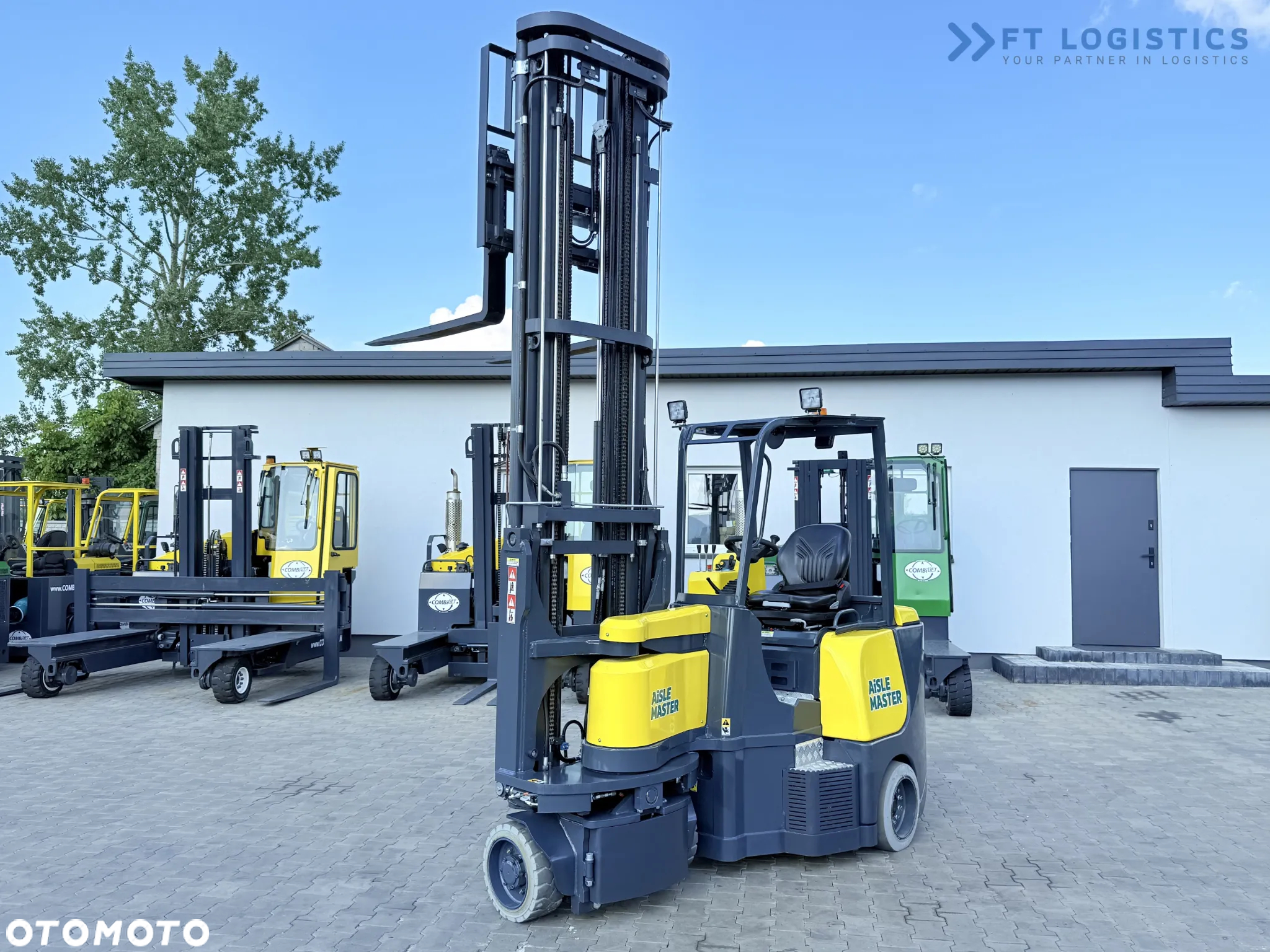 Combilift AISLE MASTER 20SHE / PRZEGUBOWY WÓZEK WIDŁOWY / TRIPLEX 8500MM / ELEKTRYCZNY / WOLNY SKOK / PRZESUW WIDEŁ / NOWE OPONY / JEDYNE 1176H / STAN IDEALNY / Szeroka oferta wózków czterokierunkowych i bocznych, dopasowanych do różnorodnych potrzeb i zastosowań - 30