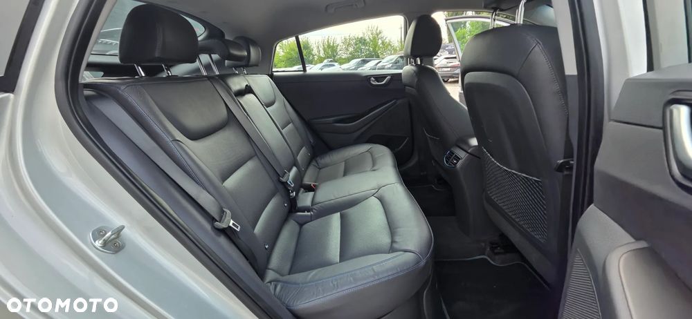 Hyundai IONIQ 1.6 GDI Premium - 37