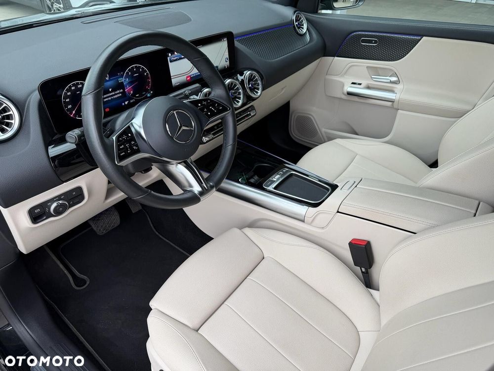 Mercedes-Benz GLA 200 Progressive - 11