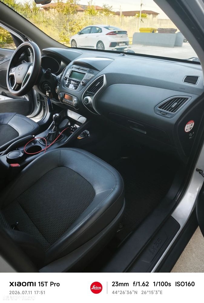 Hyundai ix35 2.0 CRDI Low 2WD GL Classic - 18
