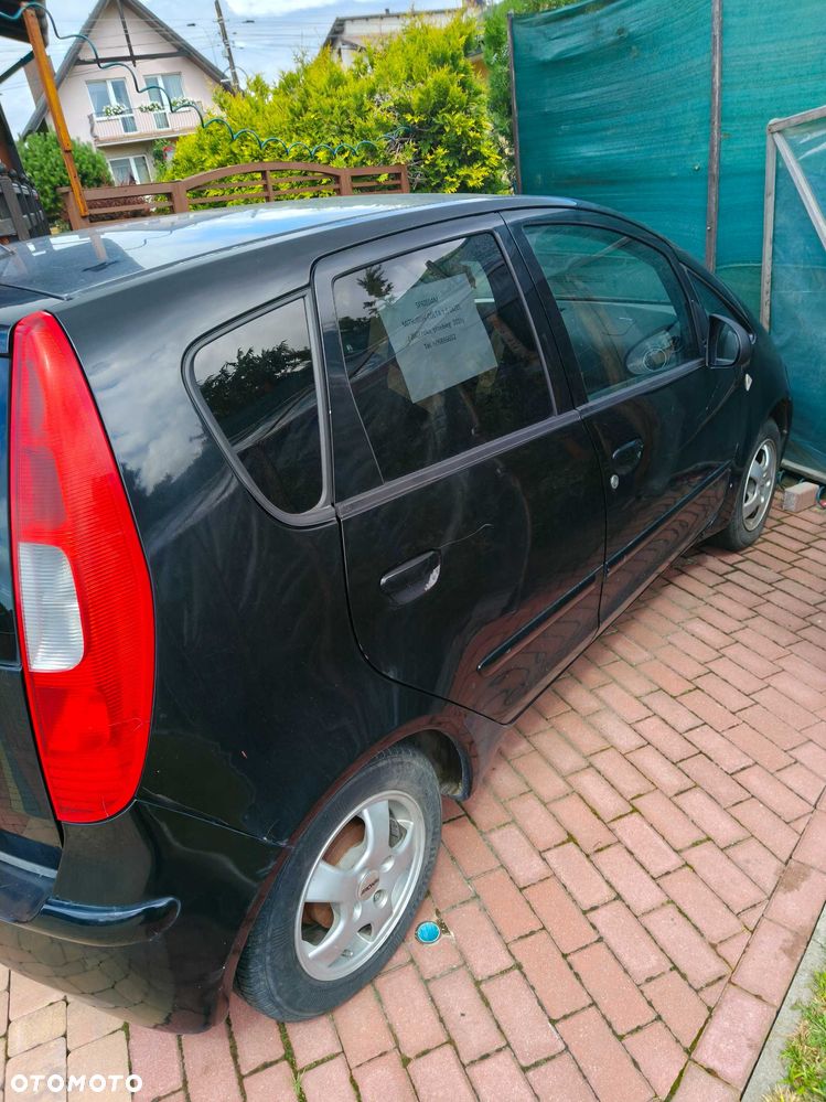 Mitsubishi Colt - 2