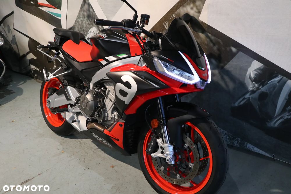 Aprilia Tuono - 15