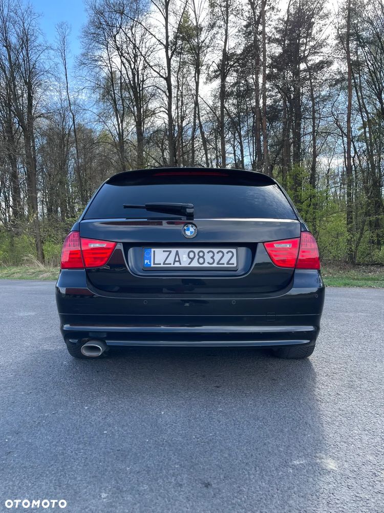 BMW Seria 3 320d - 4