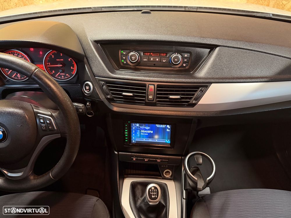 BMW X1 16 d sDrive Line Sport - 16