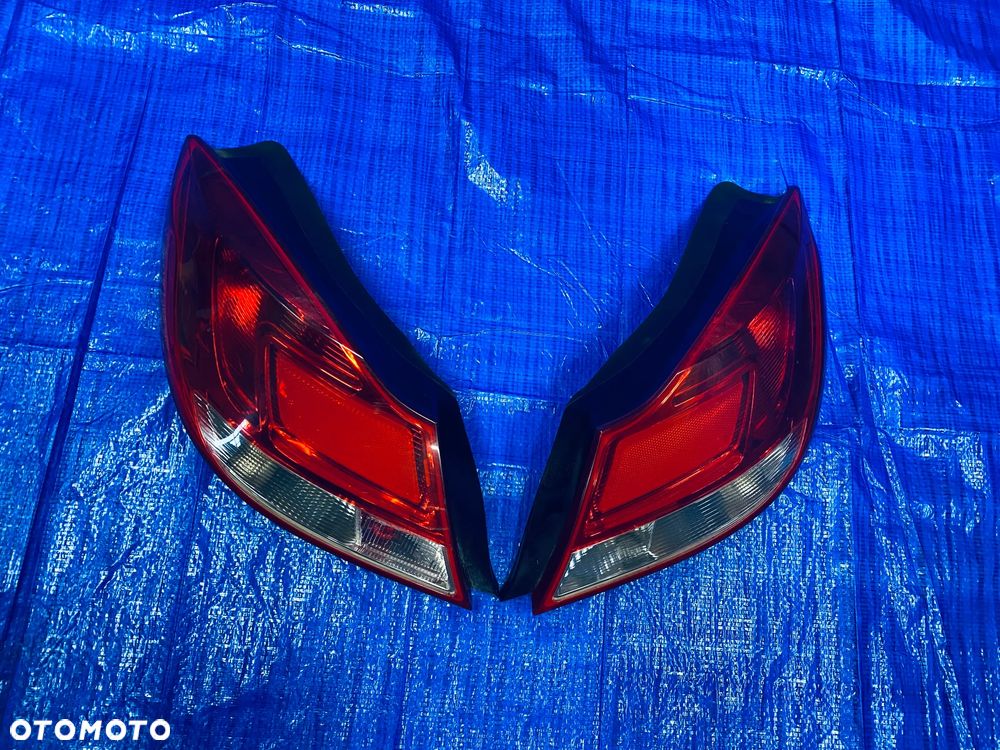 LAMPY LAMPA W BŁOTNIK LEWA PRAWA TYLNA LEWY PRAWY TYŁ OPEL INSIGNIA A PRZEDLIFT HB SEDAN 11R ; 168348 EUROPA ORYGINAŁ - 3