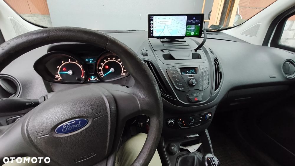 Ford Transit Courier - 2