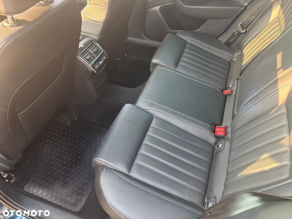 Skoda Superb 2.0 TDI DSG L&K - 15
