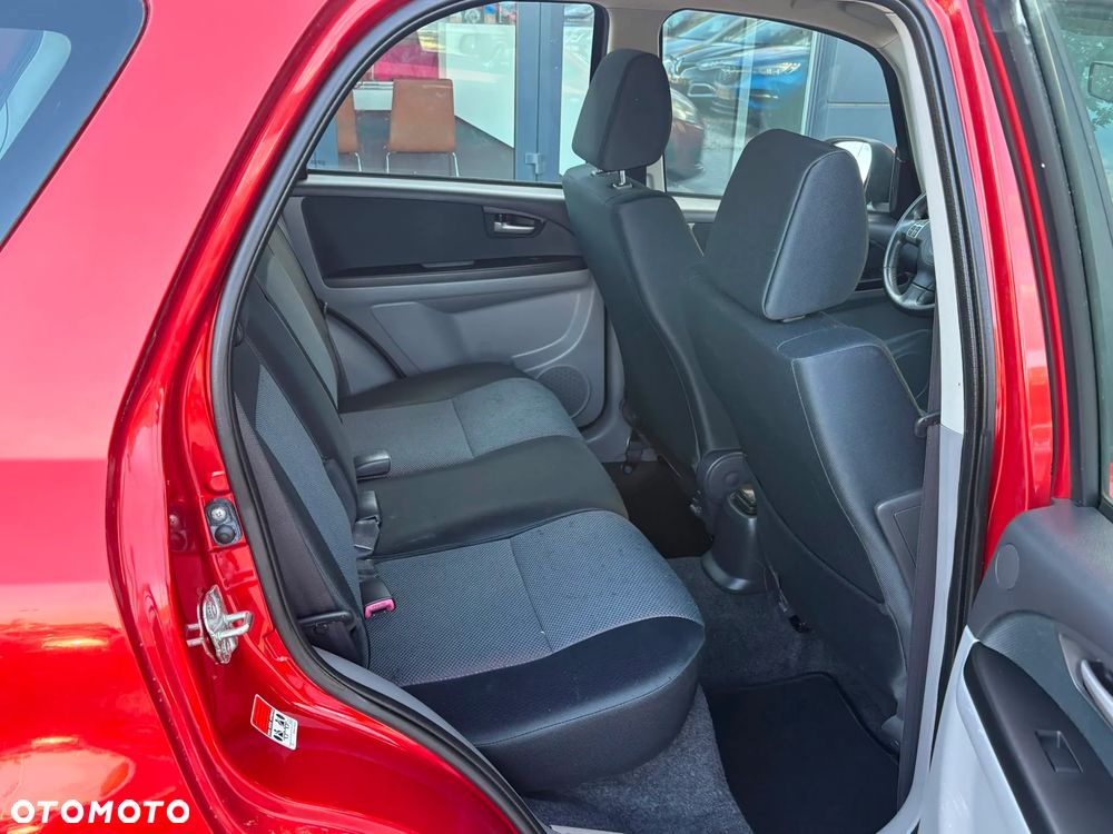 Suzuki SX4 1.6 GS / Premium - 9