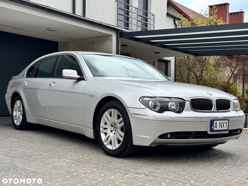BMW Seria 7 745Li - 3