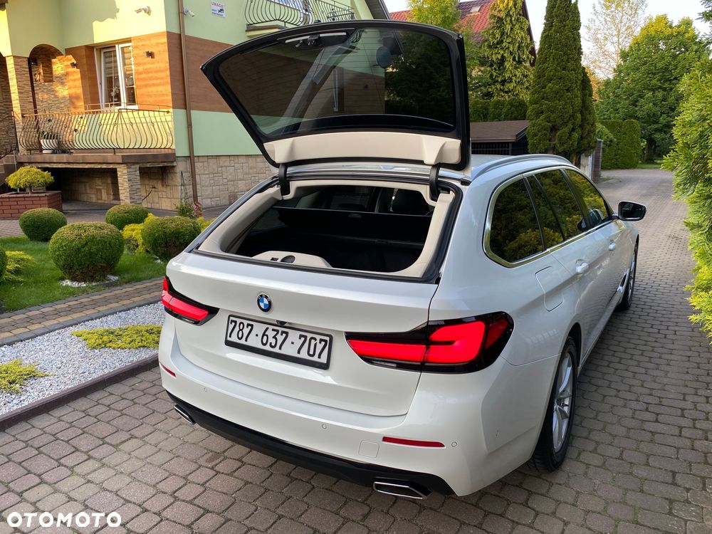 BMW Seria 5 520d Touring - 16