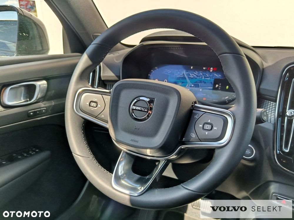 Volvo XC 40 - 23