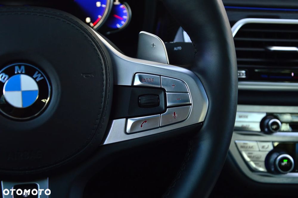 BMW Seria 7 750d xDrive - 28