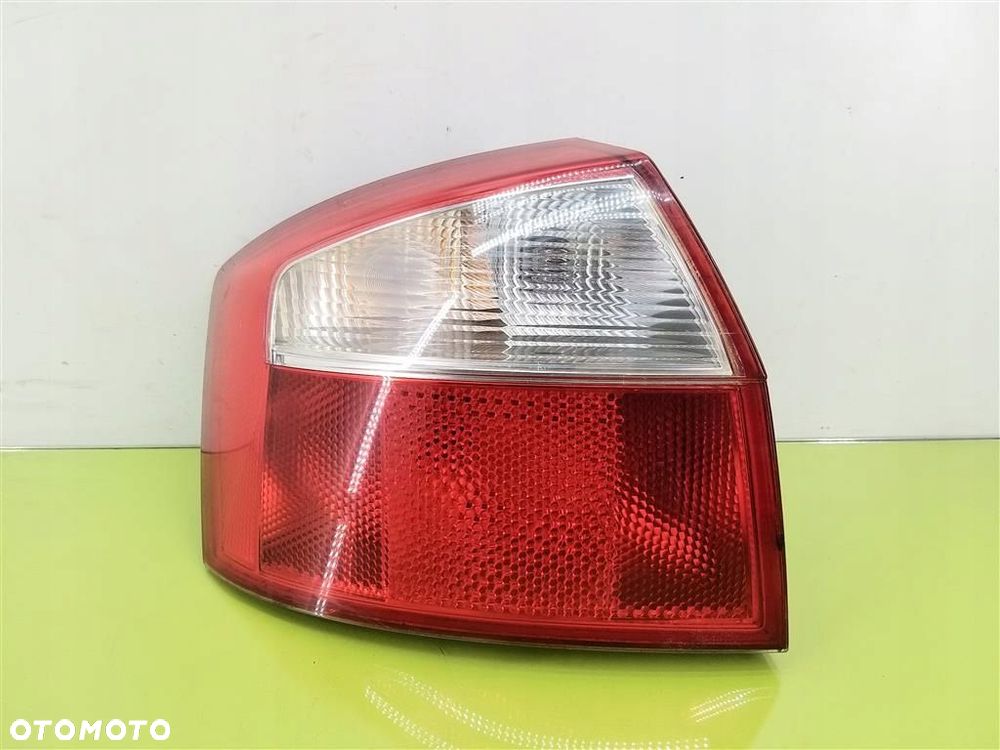 Lampa lewa tylna tył Audi A4 B6 8E SEDAN 2000-2004 153929 ORYGINAŁ - 1