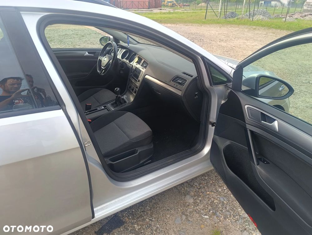Volkswagen Golf 1.6 TDI BlueMotion Trendline - 12