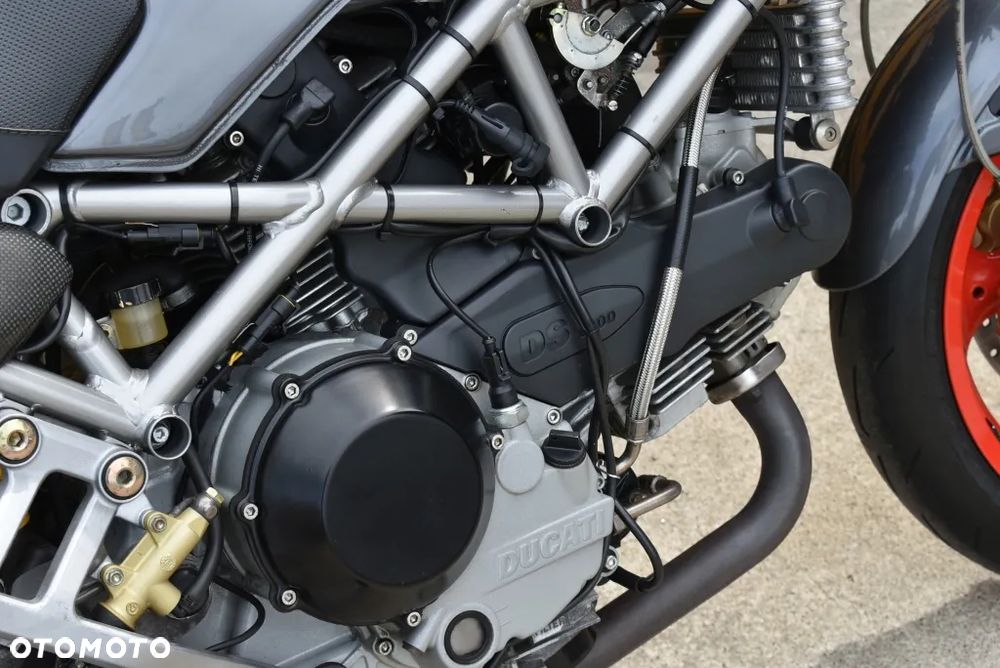 Ducati Monster - 37