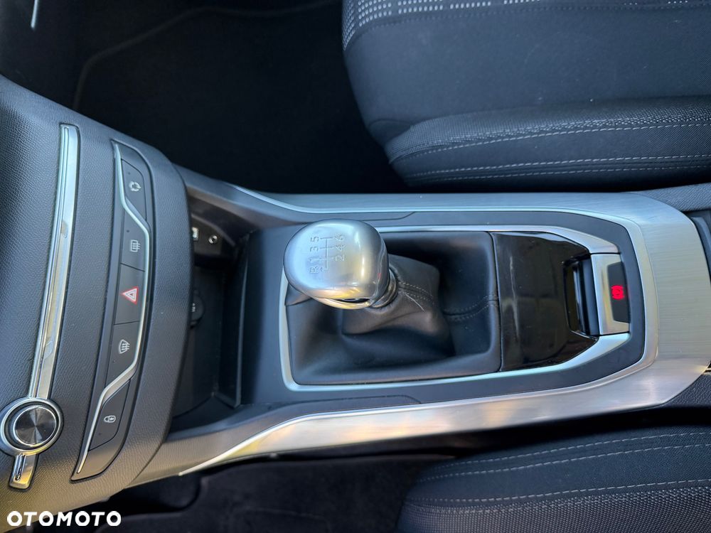 Peugeot 308 - 17