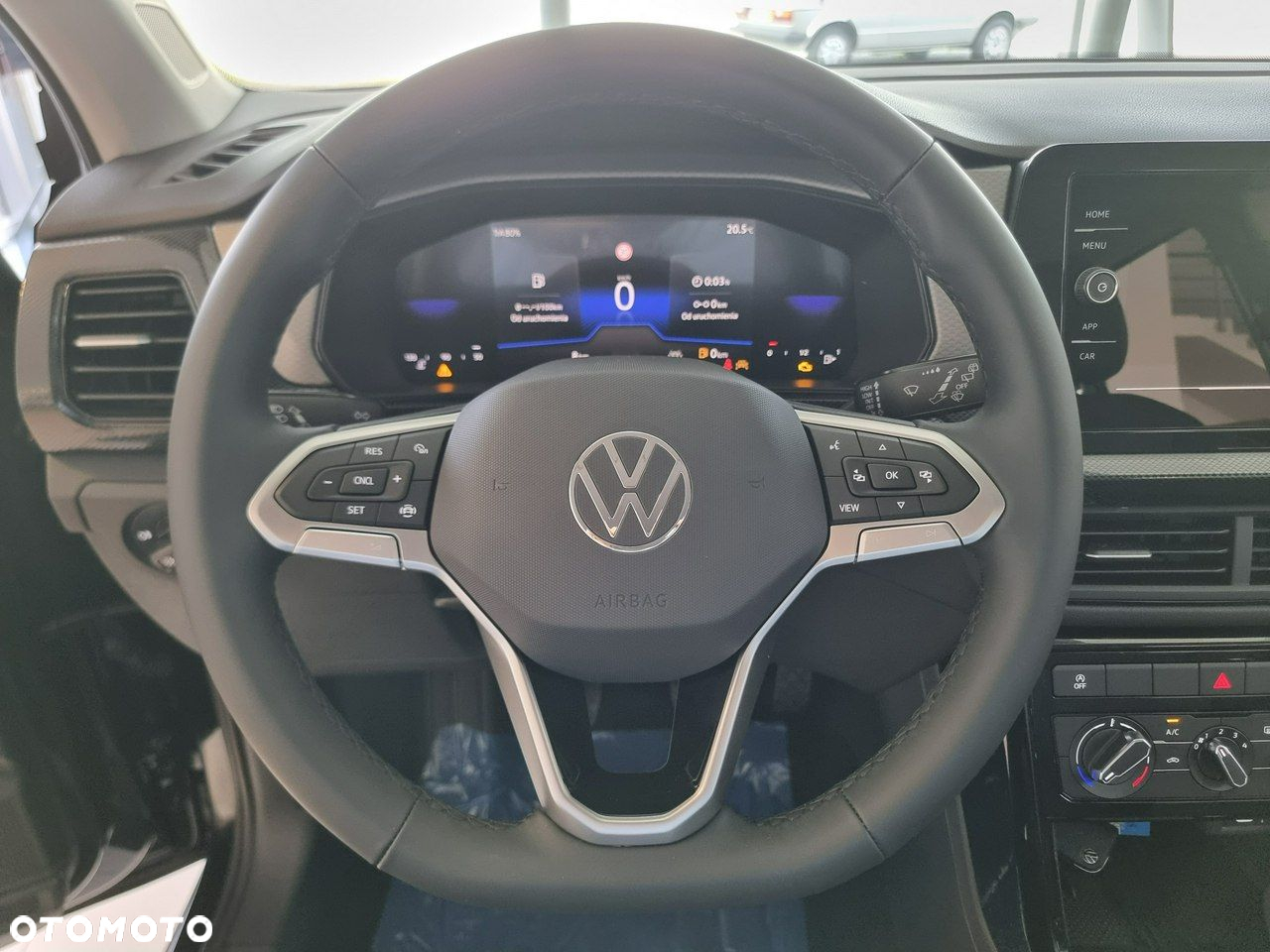 Volkswagen T-Cross - 15
