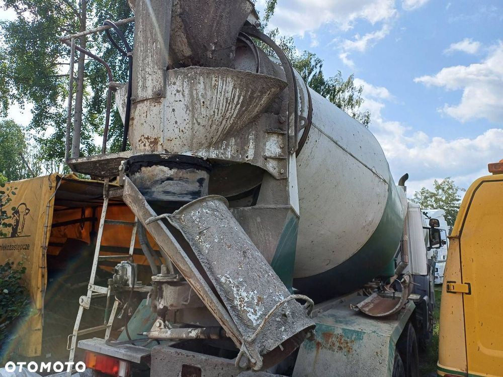 ZAŁADUNKOWA GRUSZKA DO BETONU BETONOMIESZARKA 8M - 10
