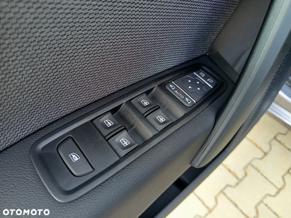 Renault Kangoo Grand 1.3 TCe Techno EDC - 8