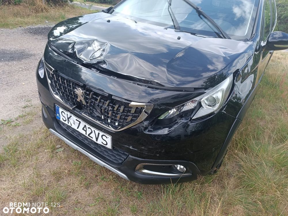 Peugeot 2008 1.2 Pure Tech Allure S&S - 17