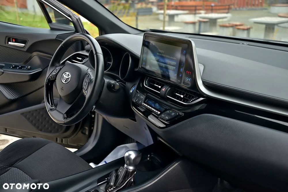 Toyota C-HR - 30