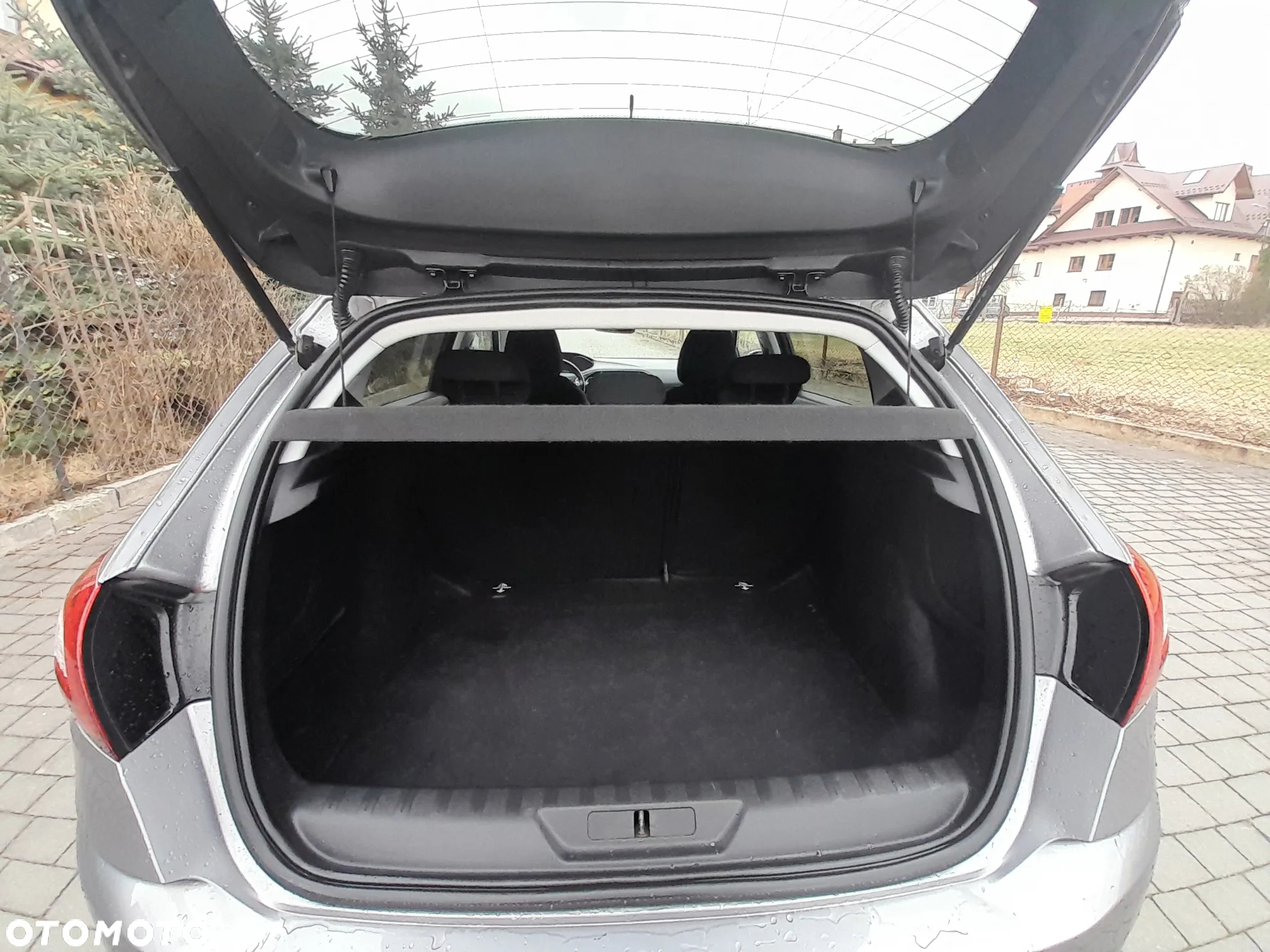 Peugeot 308 1.6 BlueHDi Style S&S - 9