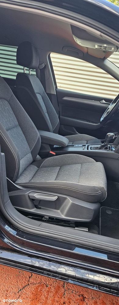 Volkswagen Passat 2.0 TDI SCR Style DSG - 13