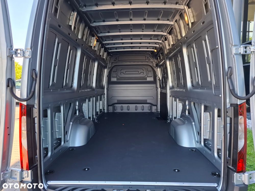 Mercedes-Benz Sprinter 317 CDI Furgon PRO długi 4325 mm L3H2 - 17