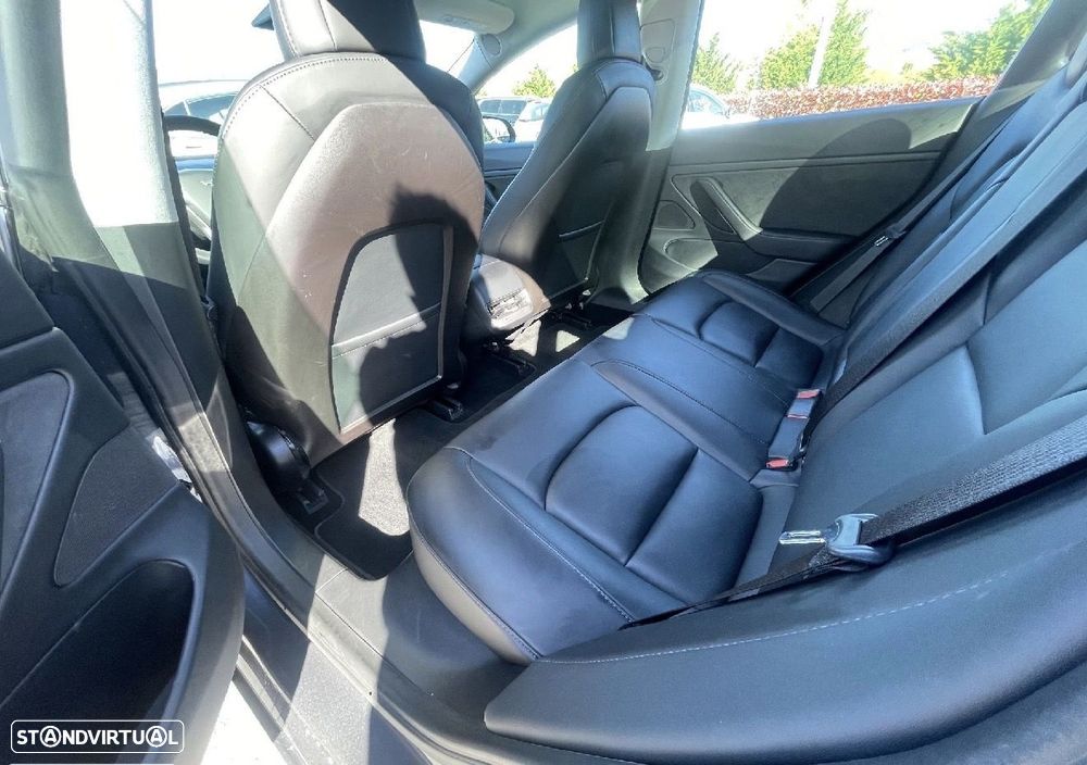 Tesla Model 3 Standard Range Plus RWD - 4