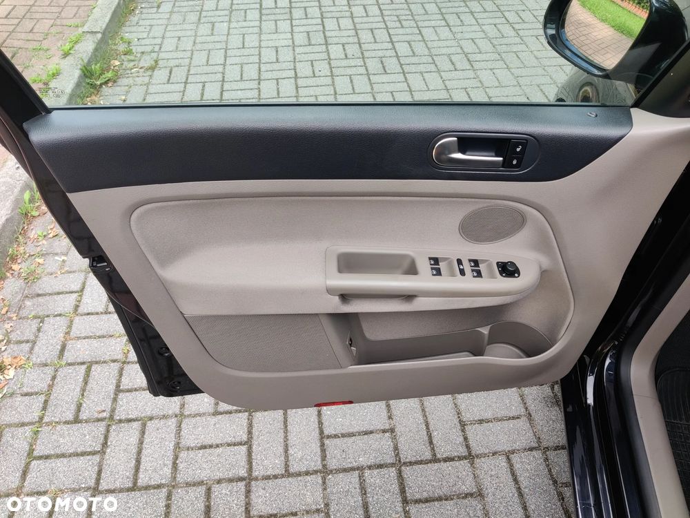 Volkswagen Golf Plus 1.4 TSI DSG Comfortline - 19
