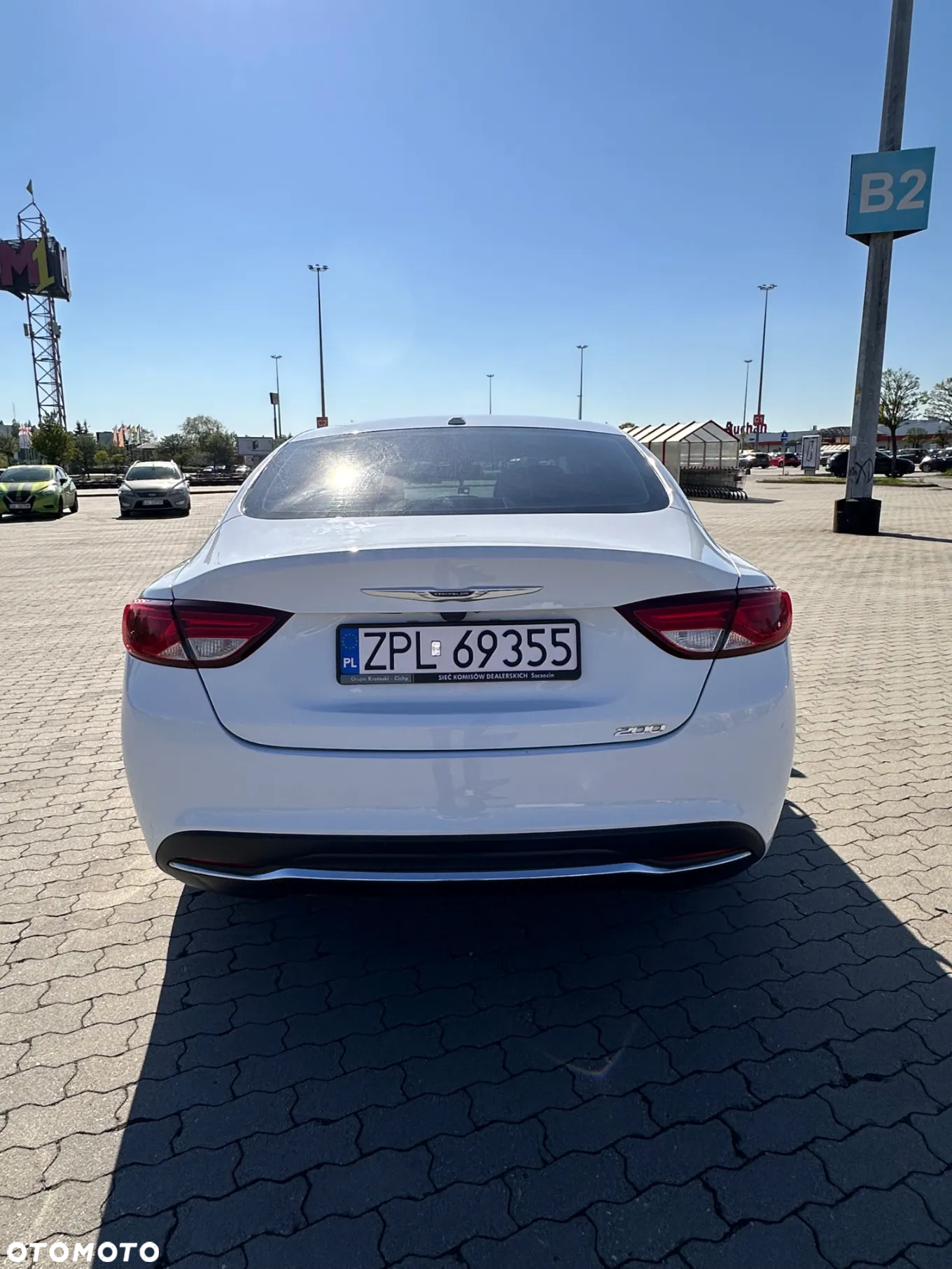 Chrysler 200 - 7