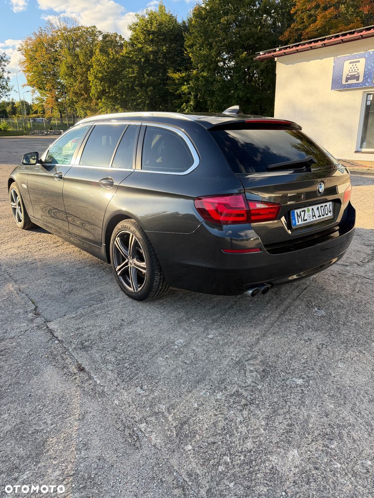 BMW Seria 5 525d - 6