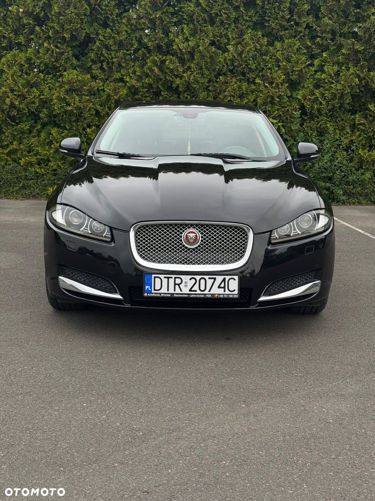 Jaguar XF 2.0 T Luxury - 4