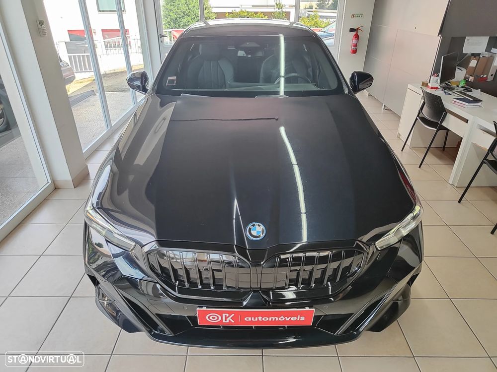 BMW 530 e Pack Desportivo M — fotografia 4