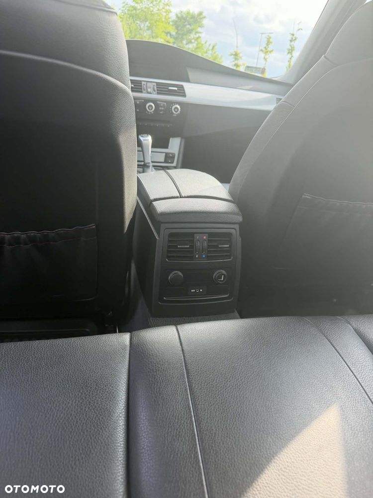 BMW Seria 5 523i - 15