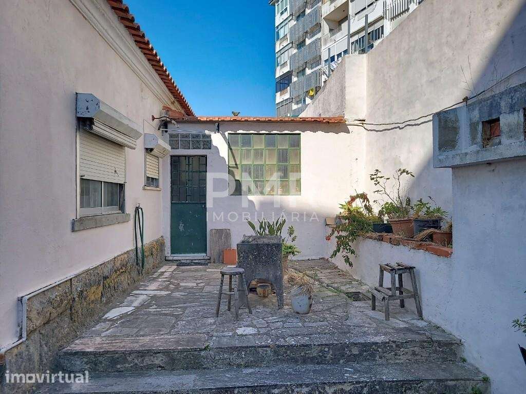 Oportunidade única em Agualva: duas moradias independentes com terreno - Grande imagem: 4/19