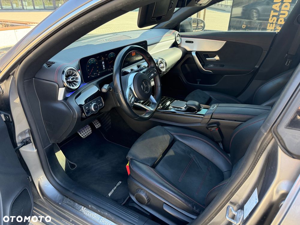 Mercedes-Benz CLA - 9