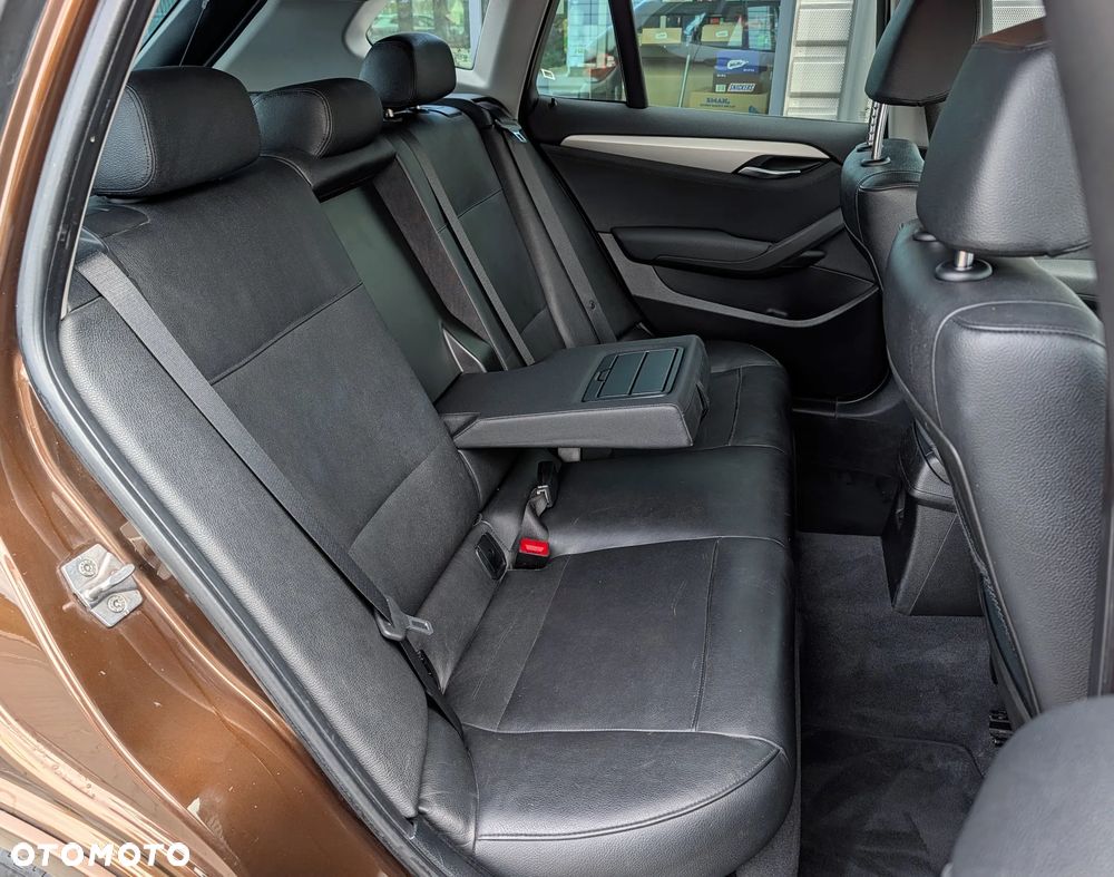 BMW X1 xDrive28i xLine - 18