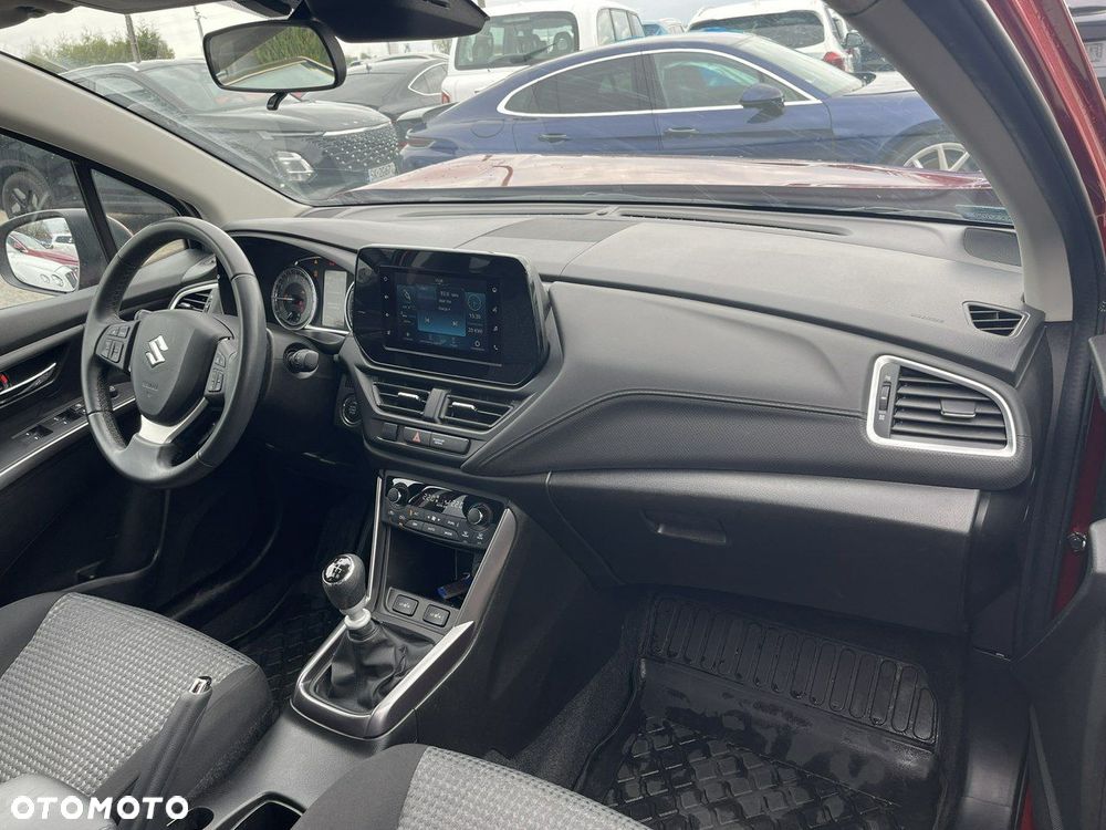 Suzuki SX4 S-Cross - 10
