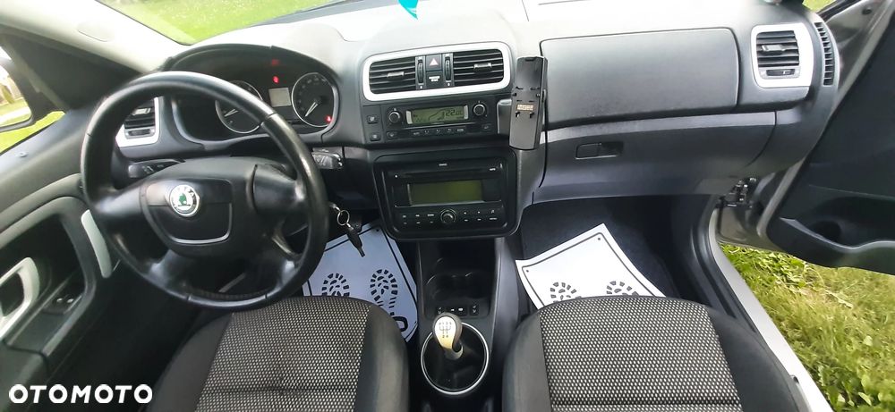 Skoda Roomster 1.6 16V Scout PLUS EDITION - 28