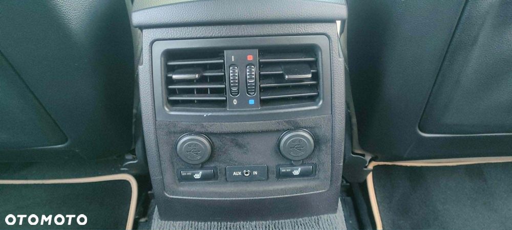 BMW Seria 5 530i - 11
