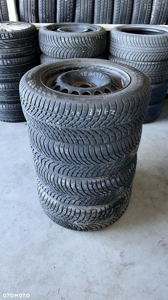 4szt Koła 16" 5x114,3 ET47 Renault Megane III Nokian WR Snowproof 205/60R16 XL 39KZ - 1