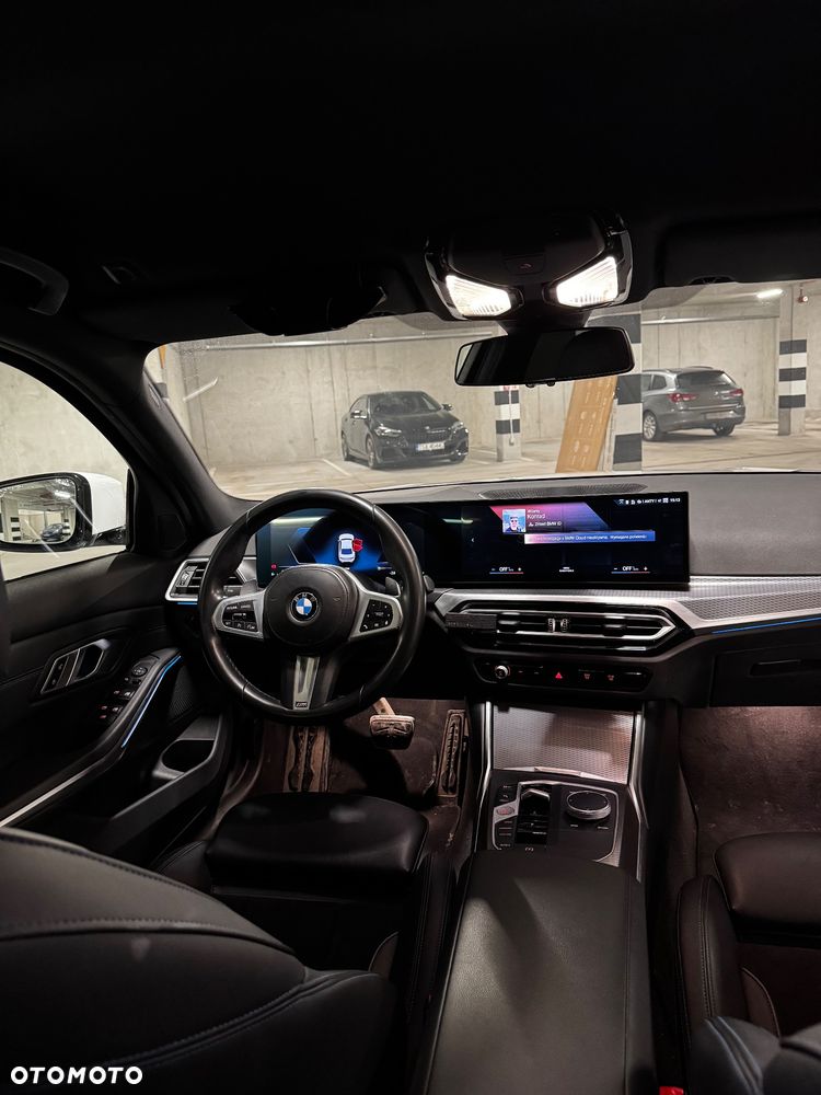 BMW Seria 3 320i M Sport - 13